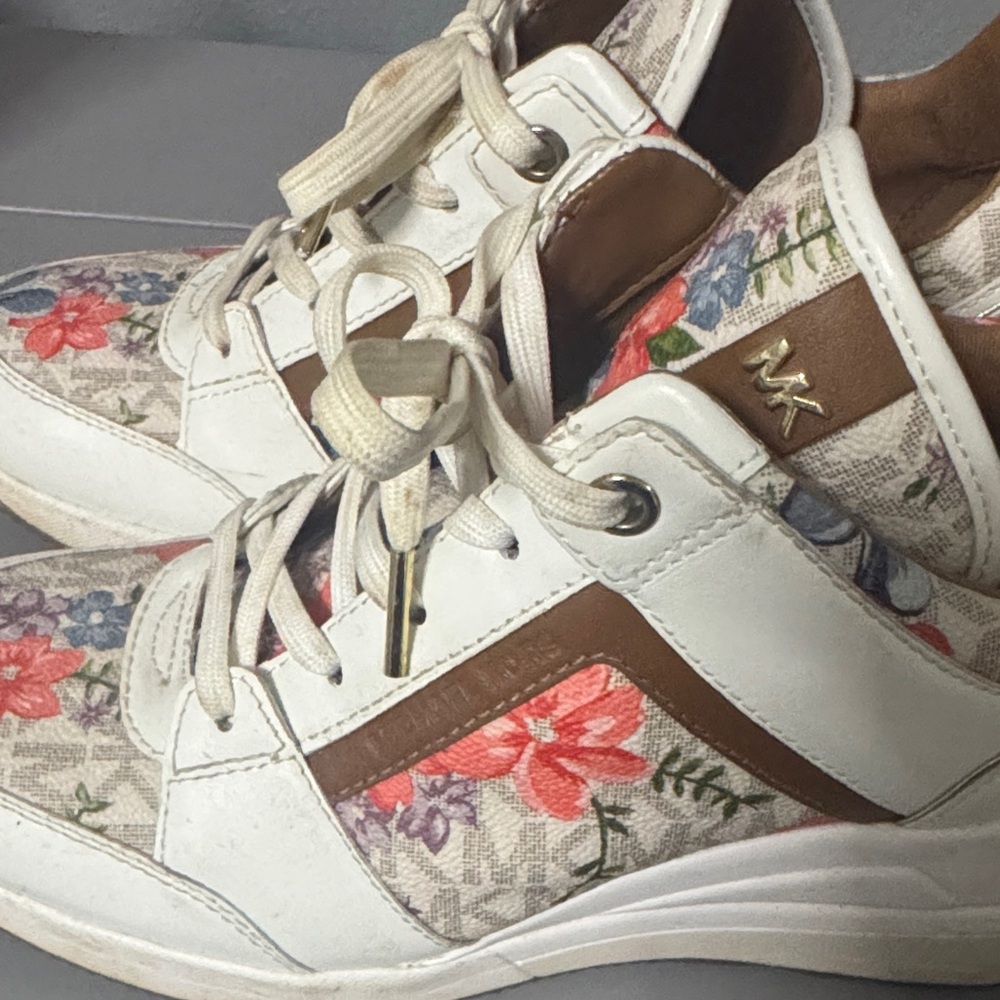 Michael Kors Floral White Sneakers - Picture 2 of 5